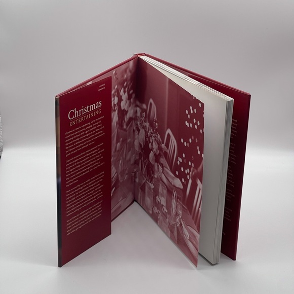 WILLIAM SONOMA CHRISTMAS ENTERTAINMENT BOOK - Picture 2 of 4